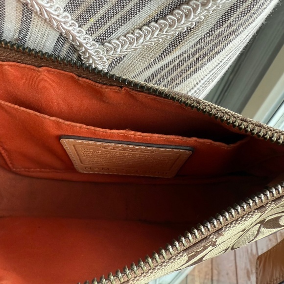 Coach Bag - Picture 8 of 12